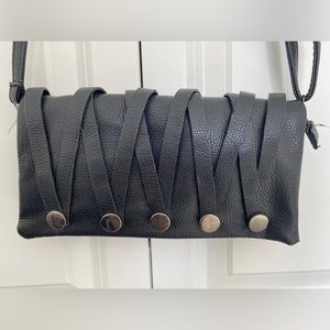 BLACK CLUCTH/ CTOSS BODY BAG